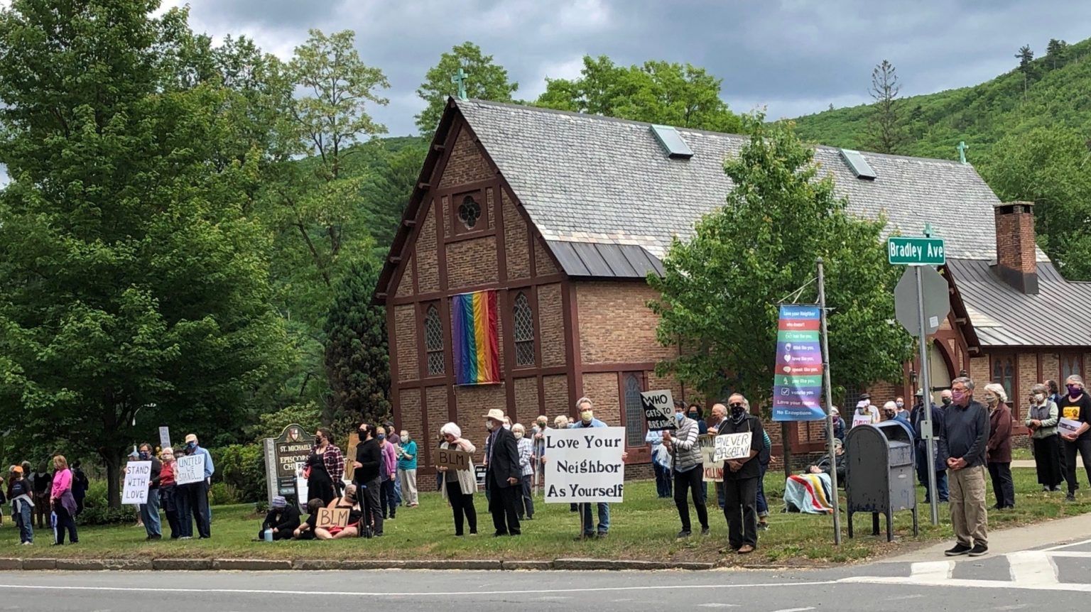 St. Michael’s Episcopal Church A Christcentered community of